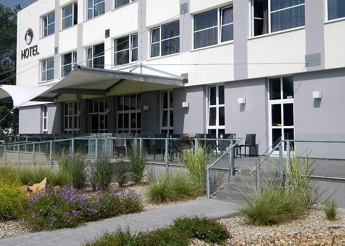 Hotel Bílý Páv Benátky nad Jizerou